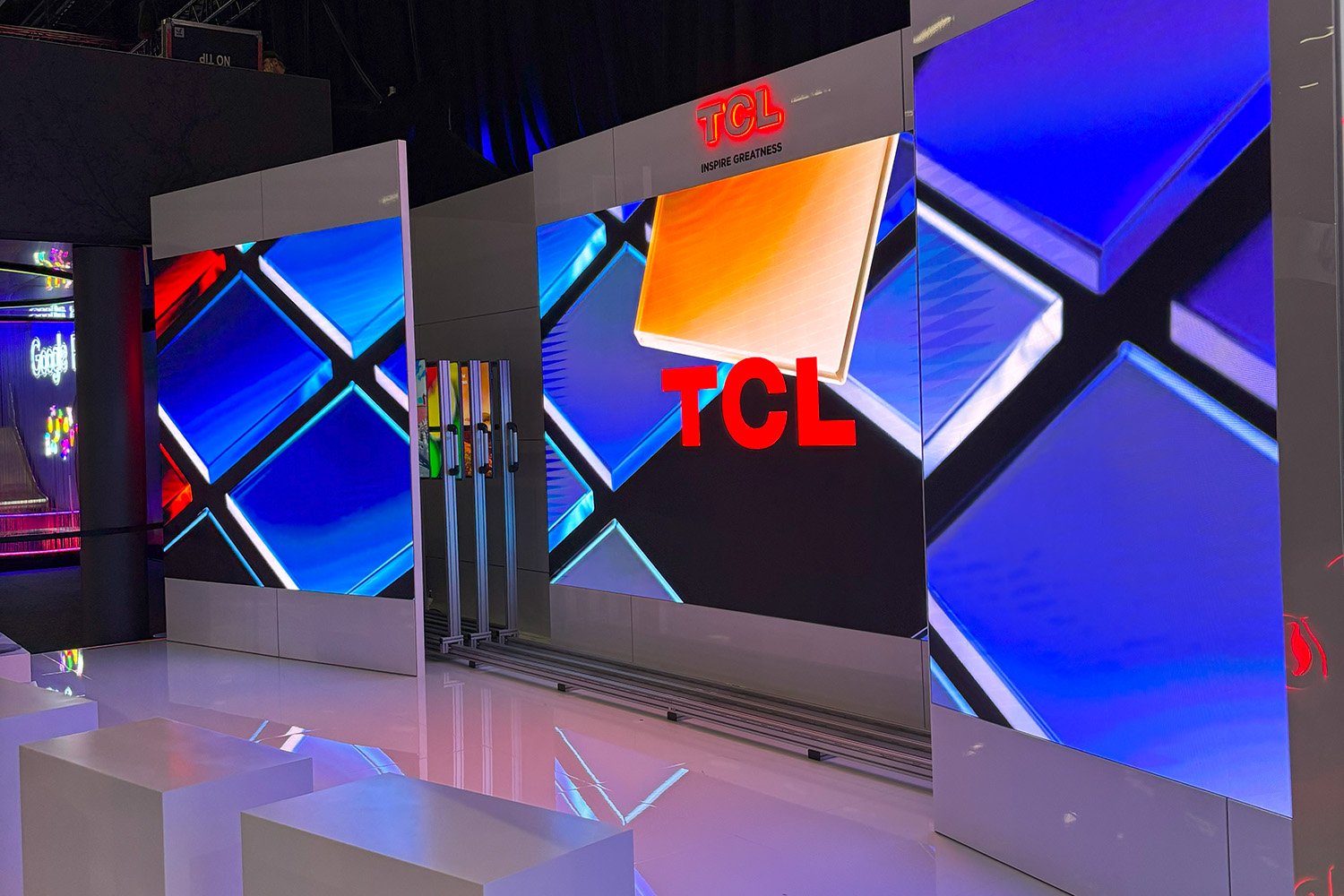 Celebrated trade show booth with movable TVs